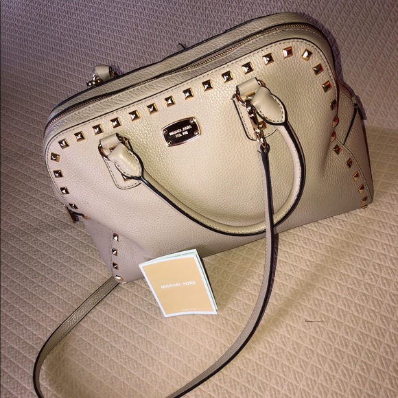Authentic Michael Kors Purse - Picture 1 of 8